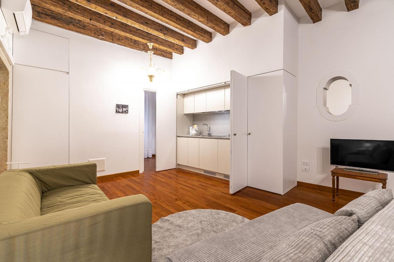 Ca' Della Commedia - San Marco By Wonderful Italy Appartement Venetië Buitenkant foto